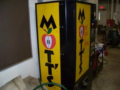 motts.jpg
